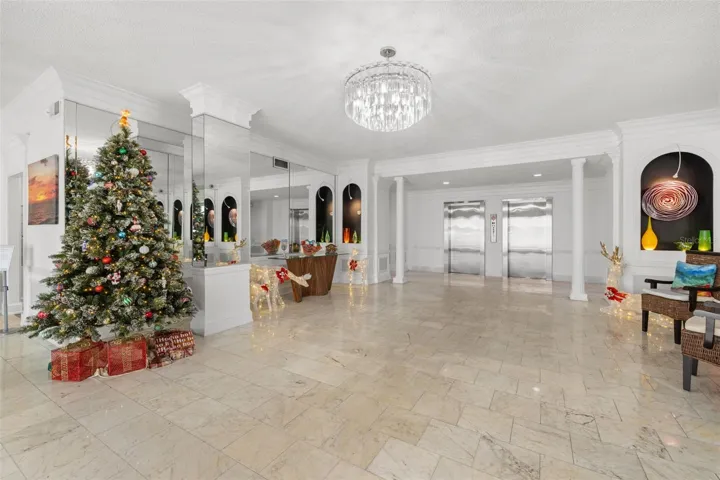 FOYER