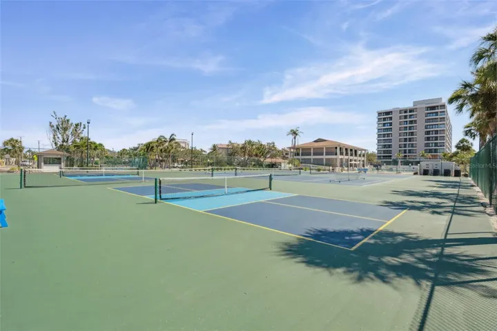 6415 Midnight Pass Rd, unit 211