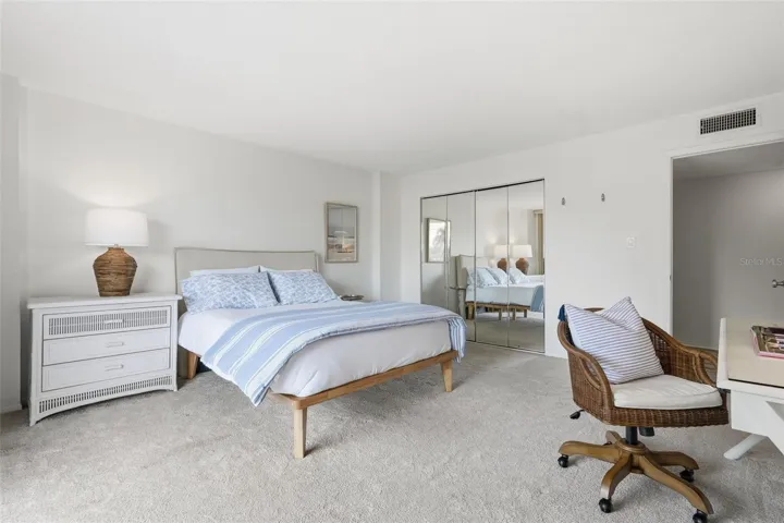 6415 Midnight Pass Rd, unit 211
