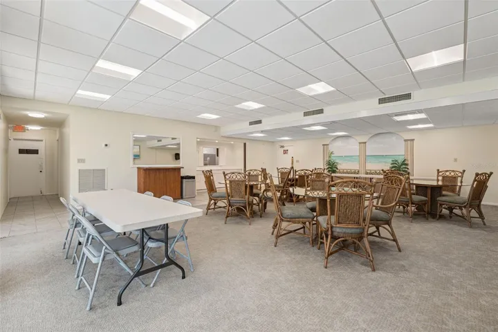 6415 Midnight Pass Rd, unit 211