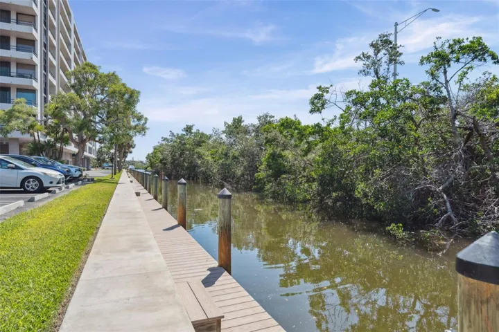 6415 Midnight Pass Rd, unit 211