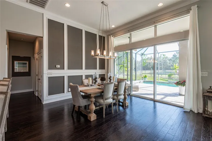 Elegant dining room