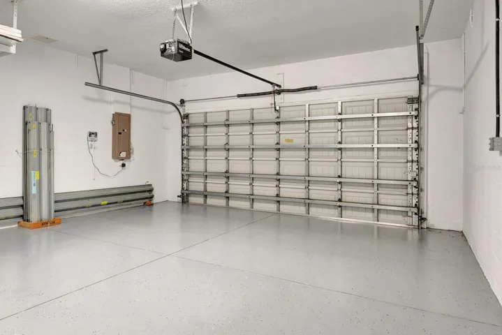 Garage - Paint Chip  Epoxy