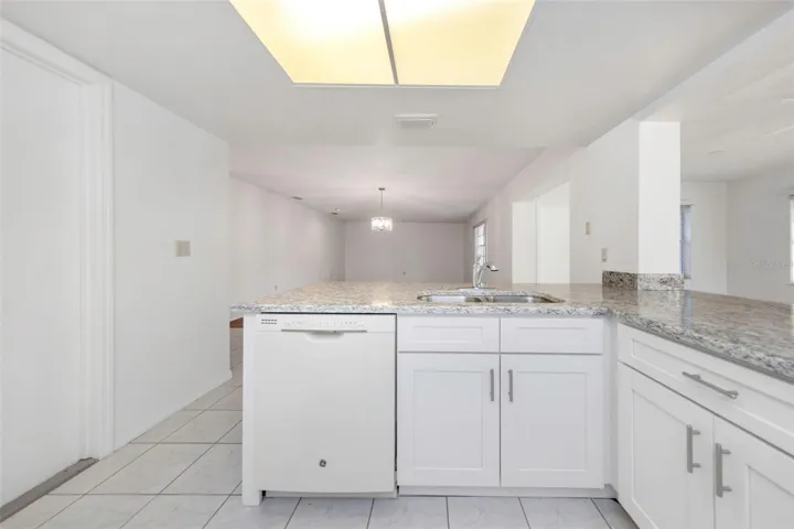Kitchen - Left View