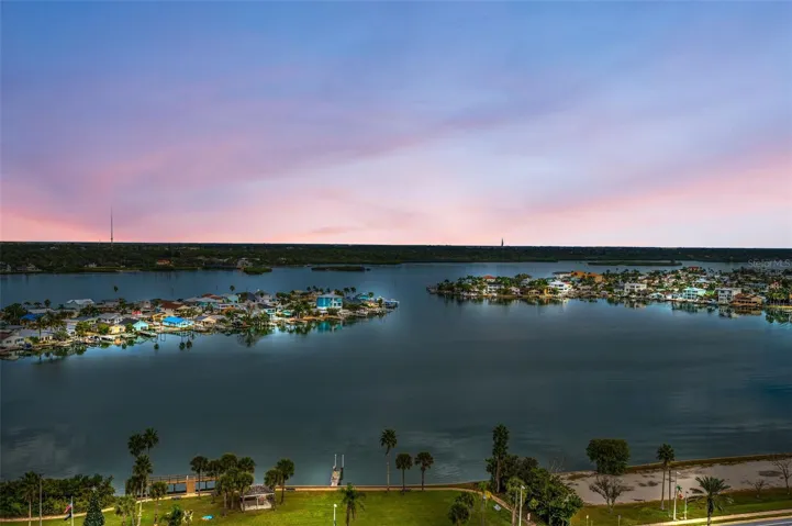 Evening waterviews from your private balcony