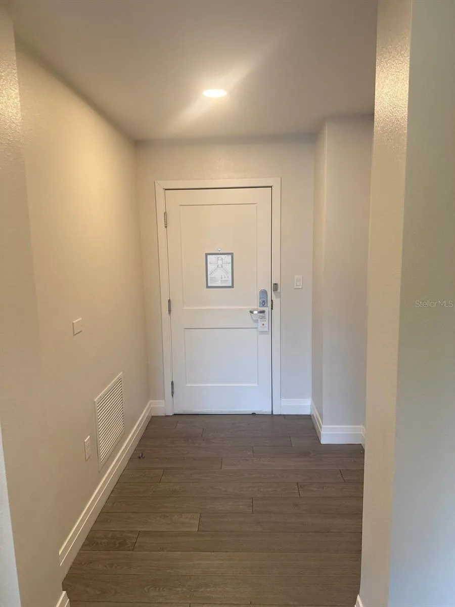 Unit Entry Foyer