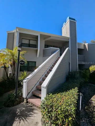 Second floor entry