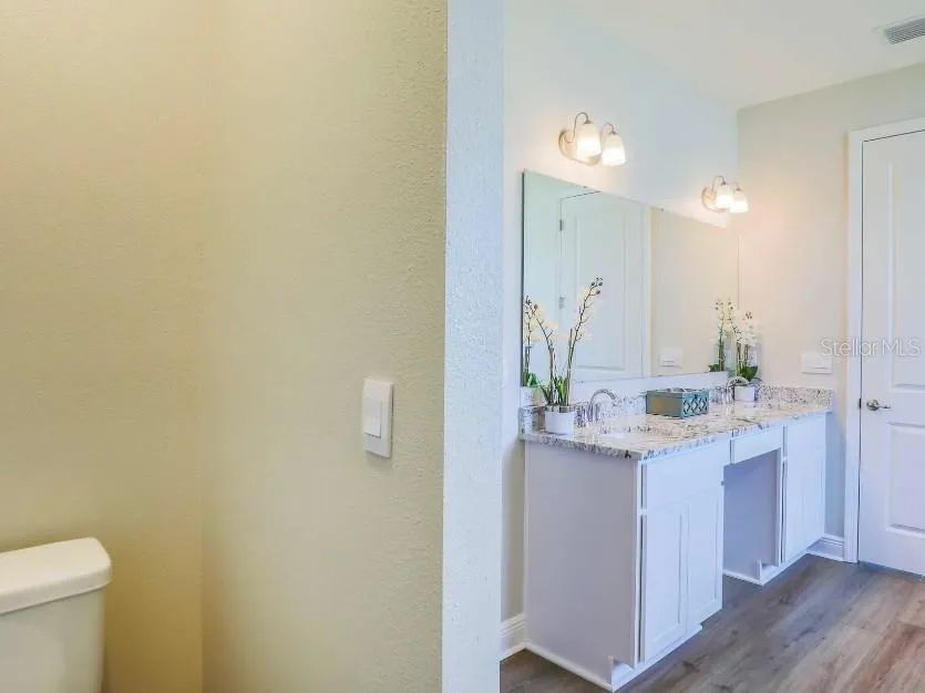 Model home - actual features may vary.