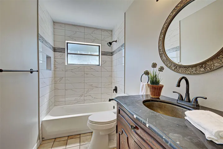 Guest bath #2