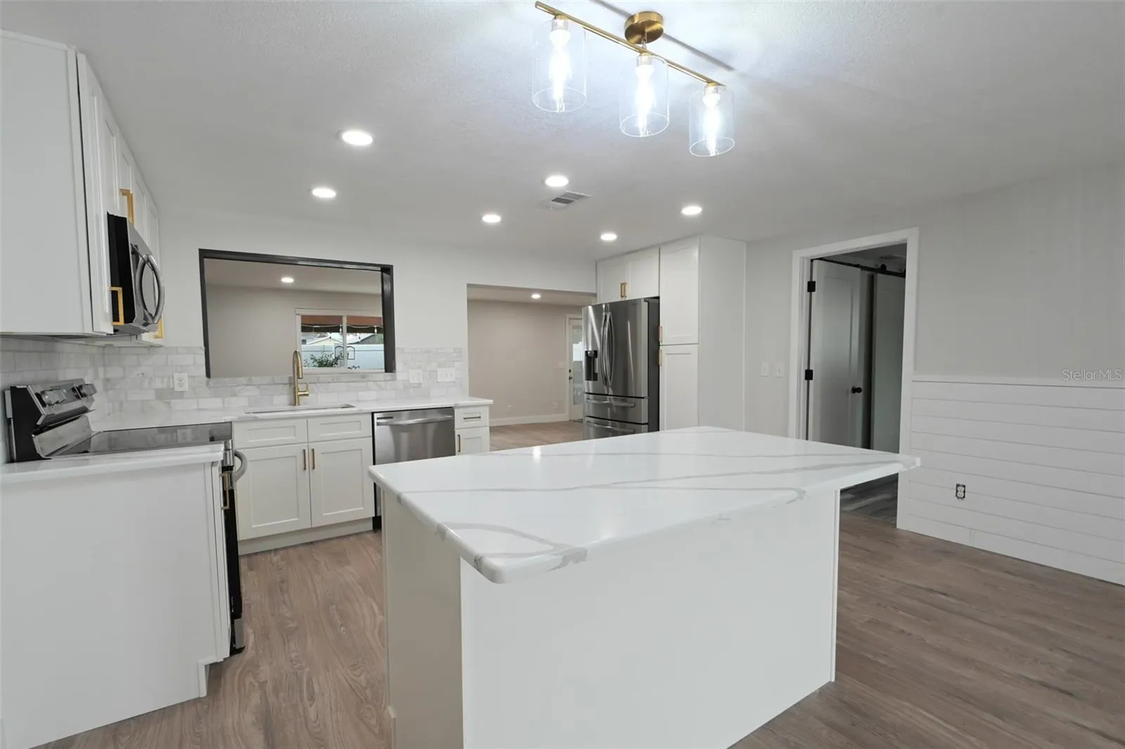 Kitchen with Island