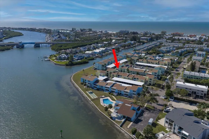Indian Rocks Beach is a small beach town with inviting venues, restaurants and gorgeous beahces.