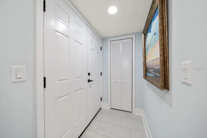 Foyer entry