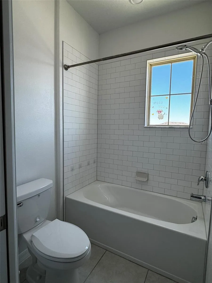 2nd full bath upstairs, toilet/tub separate from vanity