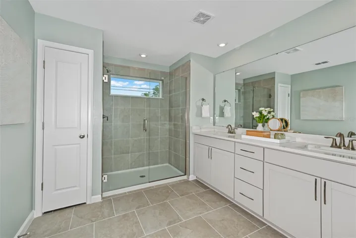 Model Owner's Bath