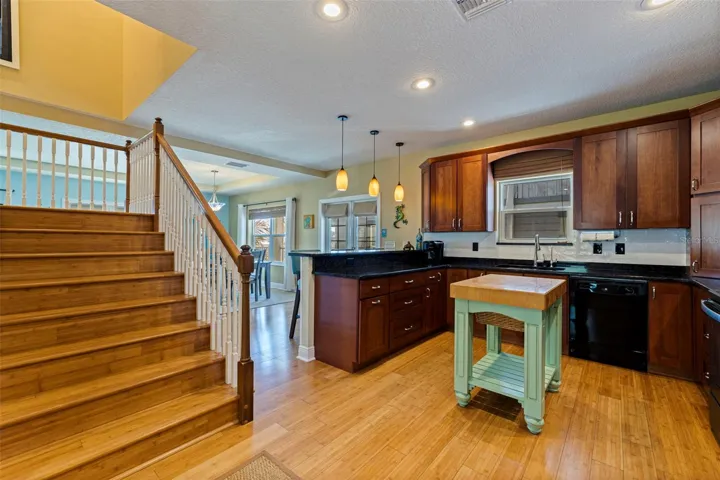 Large Kitchen