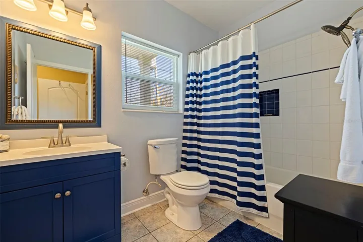 2nd Floor Bath