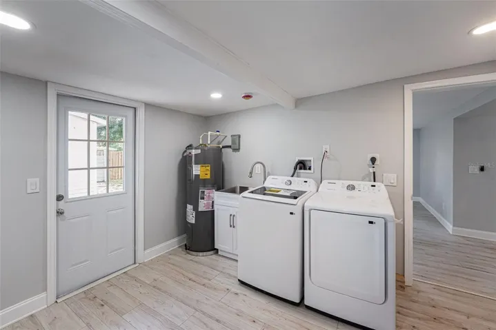 Huge Laundry Room Off Family Room