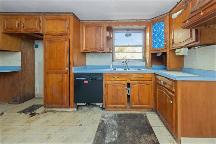 Kitchen - Straight View
