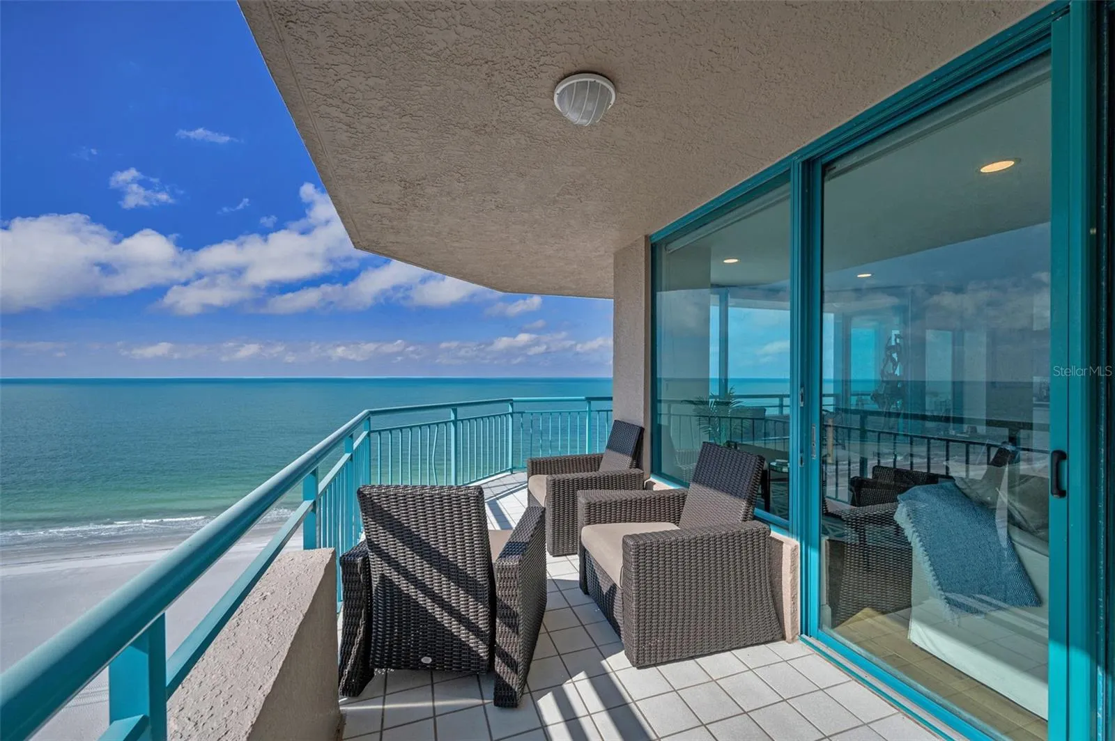 DIRECT GULF-FRONT! Offering Spectacular Panorama, Aquamarine Seascapes &amp; Fabulous Nightly Sunsets, Wraparound Terrace. The warmth of Southern Exposure &amp; Generous Terrace Ideal for the Avid Sun Worshipper!