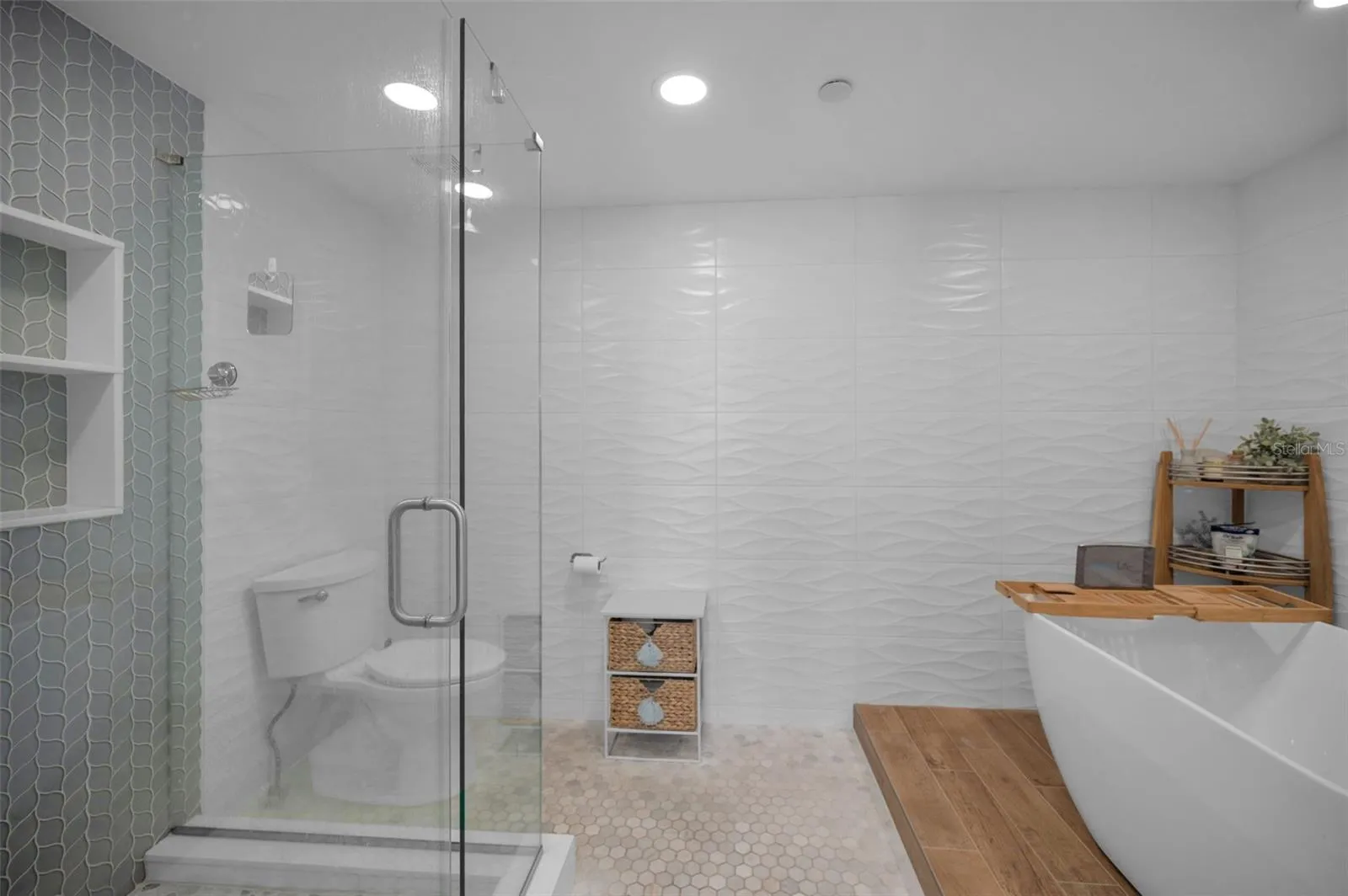 Master Suite Retreat Scenic Surround to Aquamarine Panorama Features Therapeutic Bath including, Dual Sink Vanity, Walk In Closet Dress Area &amp; Spacious Walk In Shower &amp; Free Standing Soaking Tub.