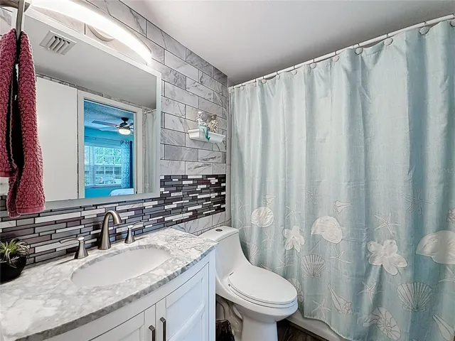 502 Bough Ave - hall bath, off entry hall