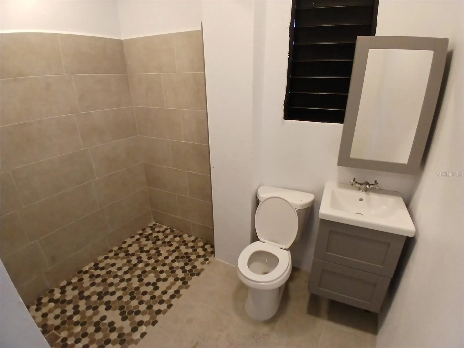 Unit 3 Bathroom