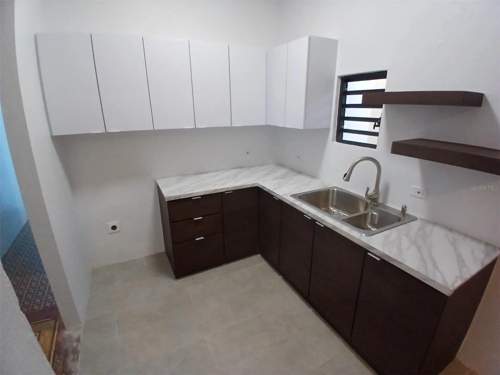 Kitchen, Unit 1