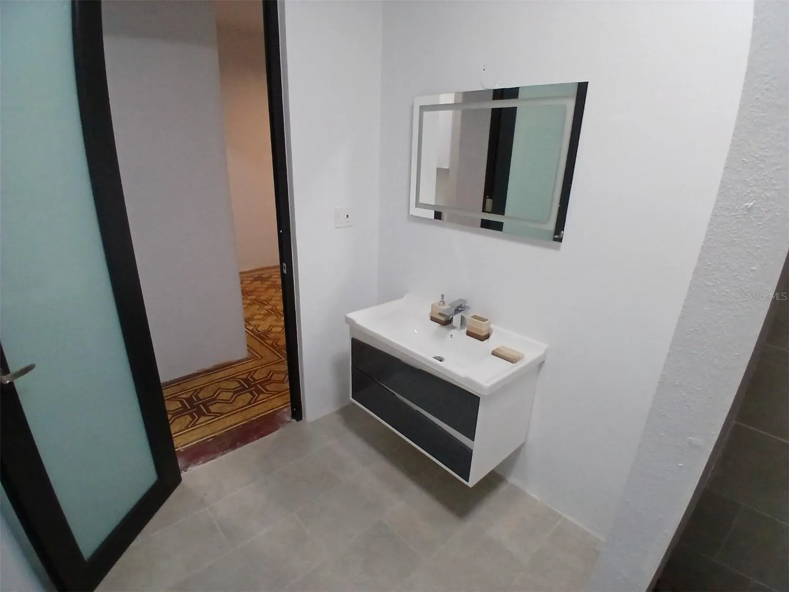 Bathroom 1, Unit 1