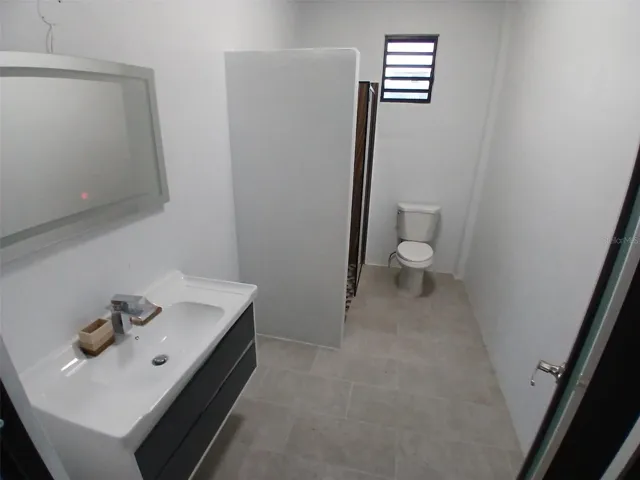 Bathroom 1, Unit 2