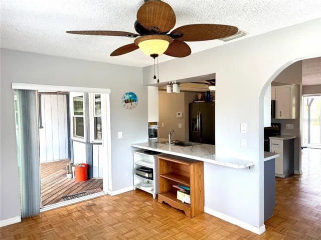 Bonus room with pass through from Kitchen