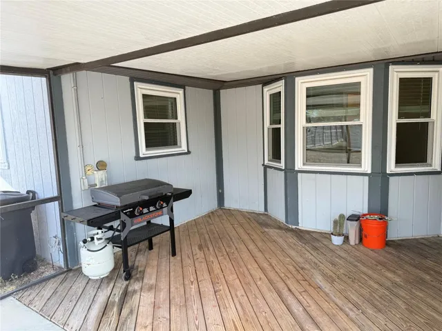Lanai - under roof & screened