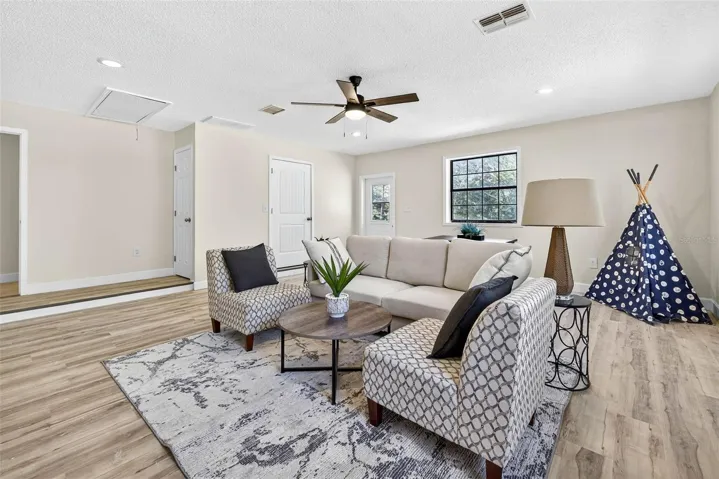 4th Bedroom or Family Room