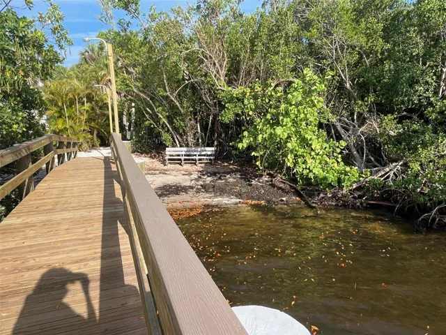 NEW LIGHTED WALKWAY!! KAYAK LAUNCH!!