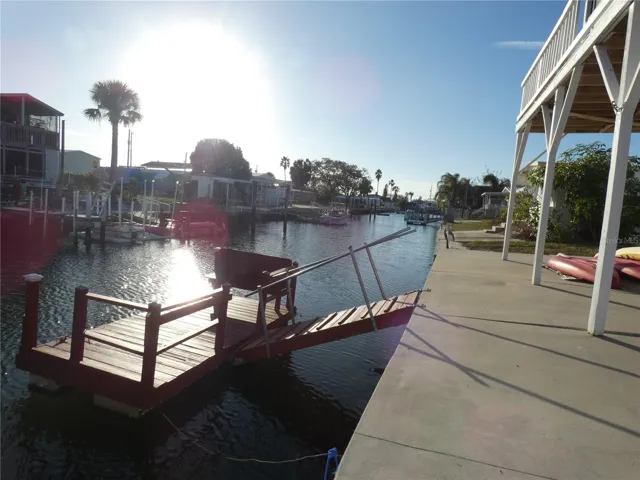 Your own floating dock for so many purposes!