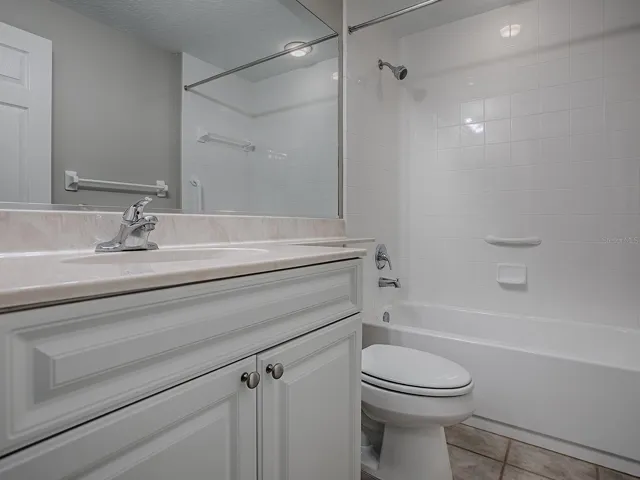2nd Bathroom