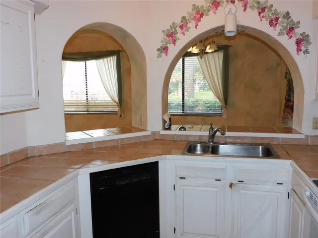 Kitchen pass through