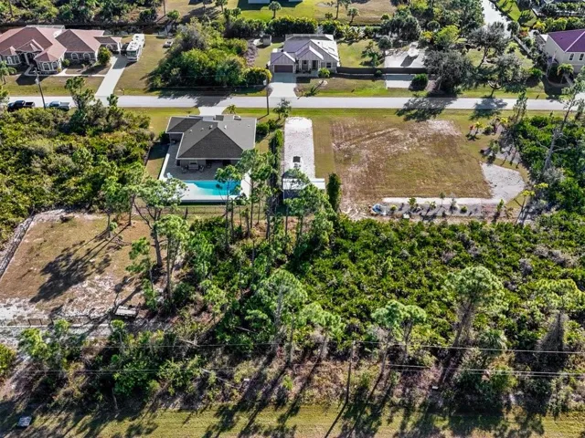 Stunning Property with room for all your toys!