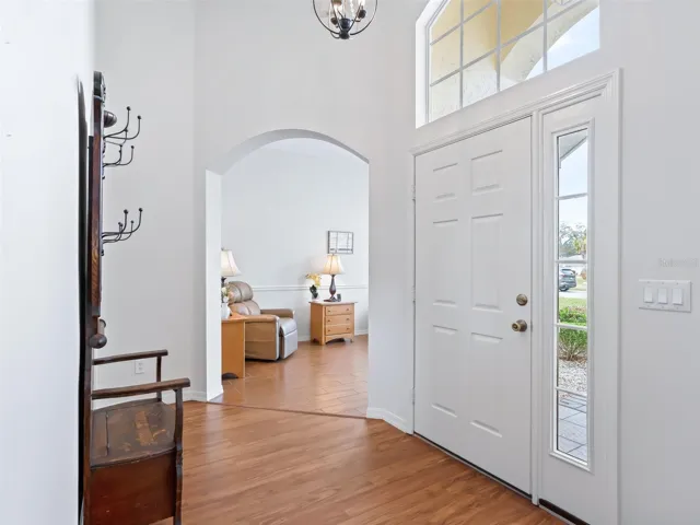 Entry to Bedroom 3 (no closet)