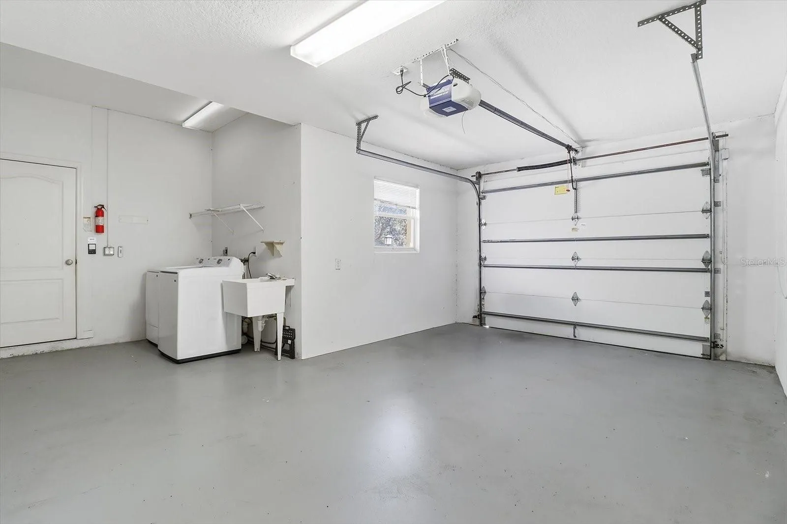 Single Car Garage w/ Electric Garage Door Opener
