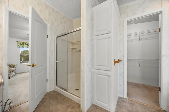 Walk-in Shower, Spacious Walk In Closet 4x12