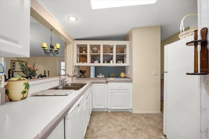 Tons of Counter Space and a 2nd Eat-On Bar