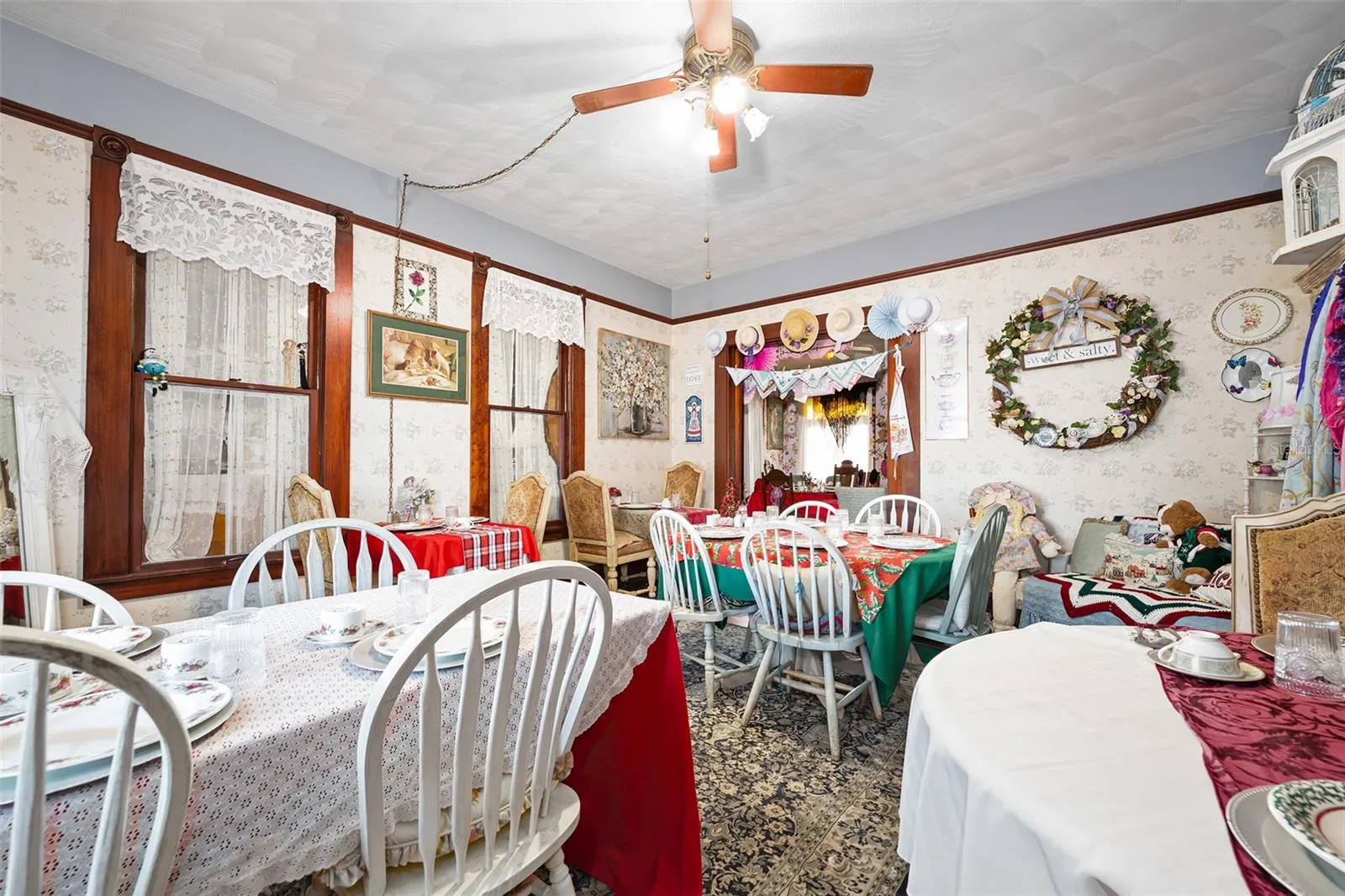 Dining Area #3 (Living Room)