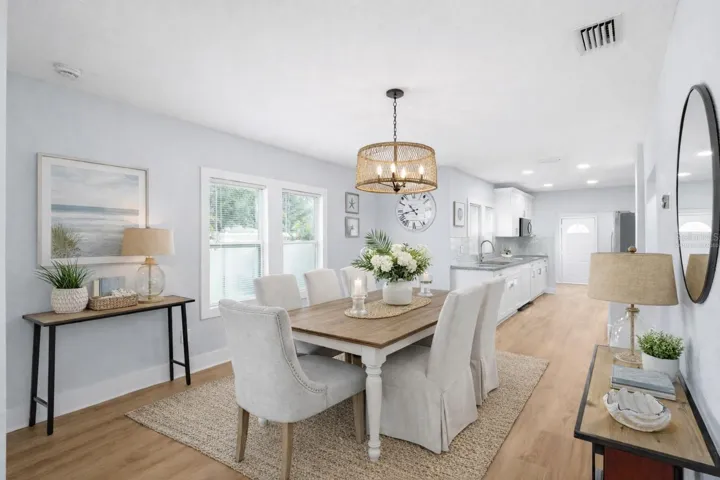 dining room virtually staged