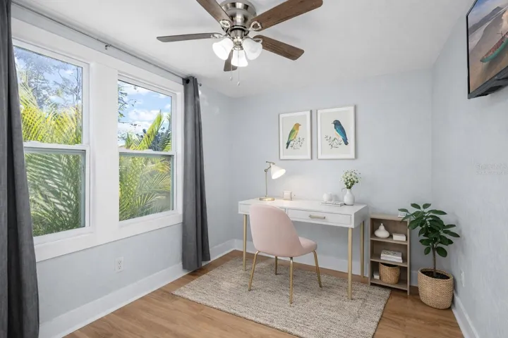 Office virtually staged