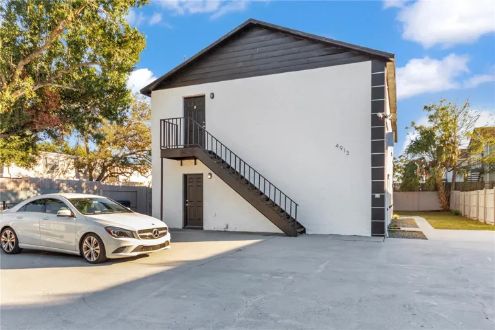 QUADPLEX:  Luxurious, Fully-Furnished, & Turnkey!