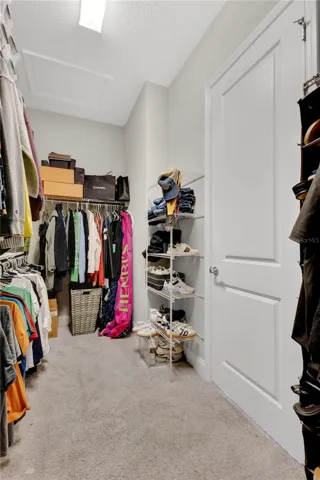 Walk-in closet
