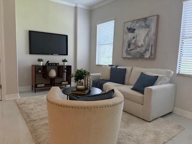 Family Room/Kitchen Combo