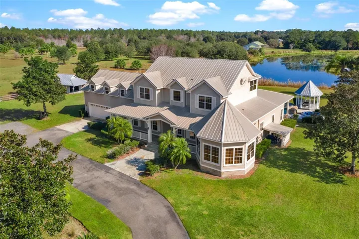 Rustic LUXURY Home, 42 Ac, cement hardeeboard & metal roof