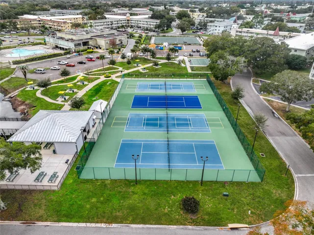 Tennis/Pickle ball courts