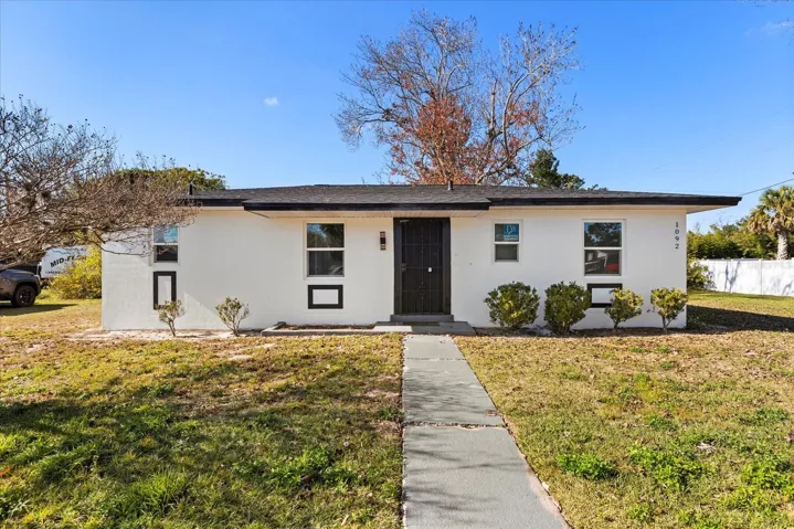 Welcome to 1092 Deltona Blvd